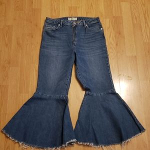 flared bottom jeans
